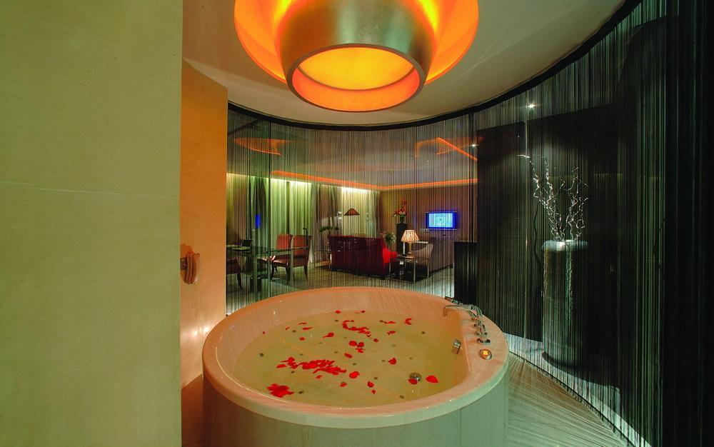 Logosun Hotel 武漢市 エクステリア 写真